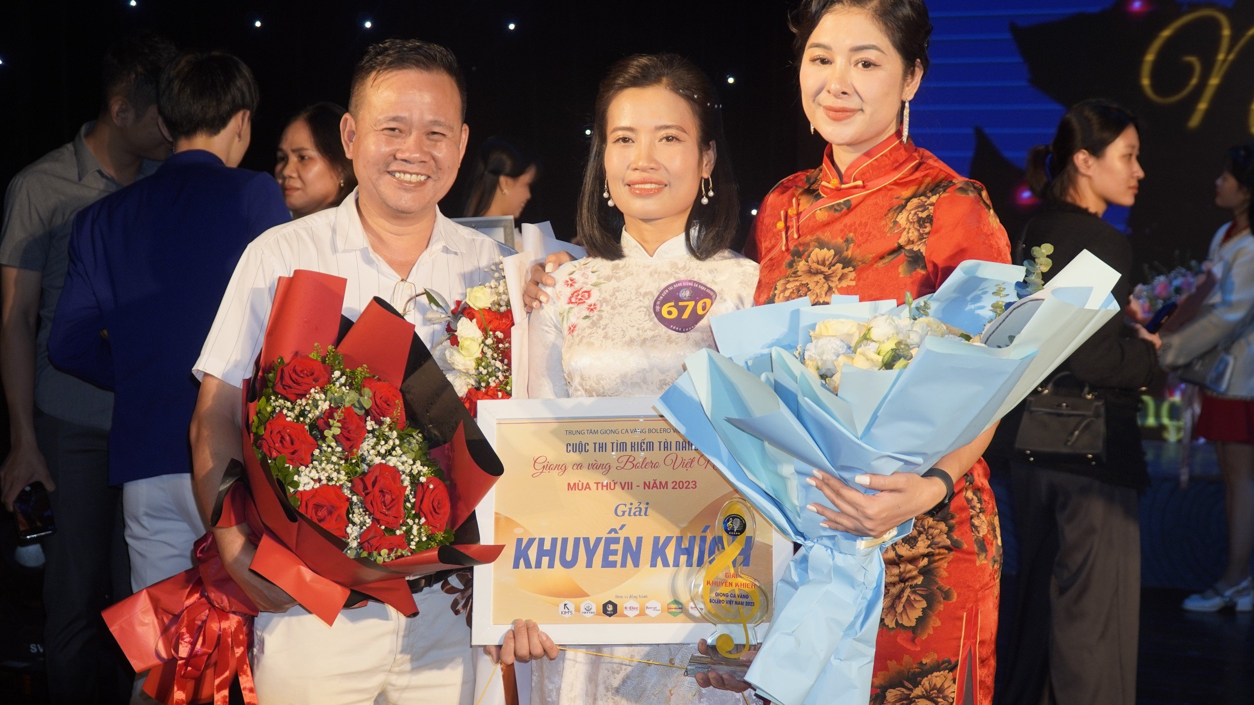 Ca sĩ Phương Oanh - Vượt lên nghịch cảnh làm rạng danh mảnh đất “đệ nhất danh trà”