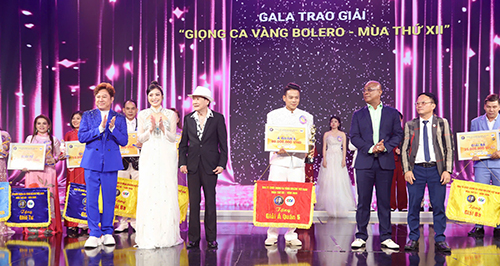 Á quân 5 Phan Minh Hùng: “Giọng ca vàng Bolero Việt Nam đã tiếp thêm động lực để tôi theo đuổi đam mê”