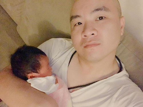 NTK Đỗ Mạnh Cường chia sẻ cuộc sống làm ông bố bỉm sữa